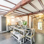 3 Bed In Scarborough Oc-sa004