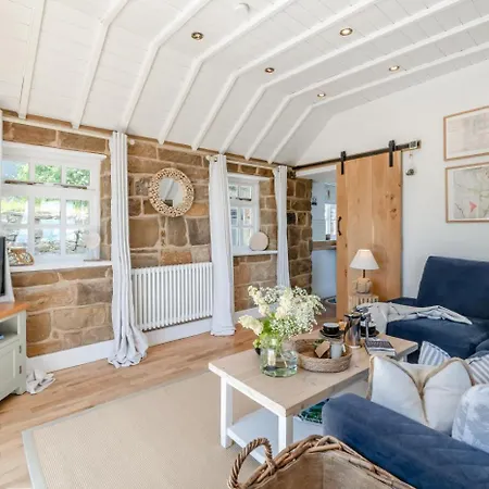 3 Bed In Scarborough Oc-sa004 * 레이븐스카