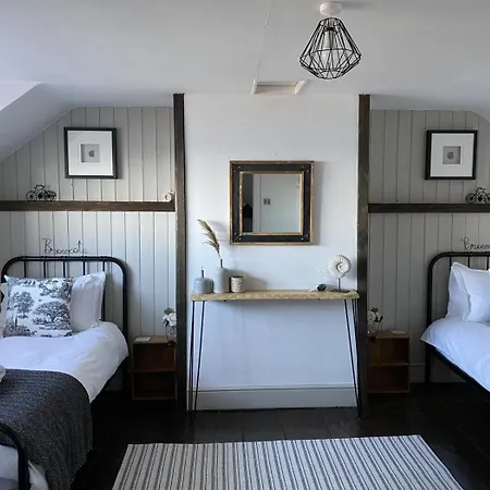 3 Bed In Scarborough Oc-sa004 펜션