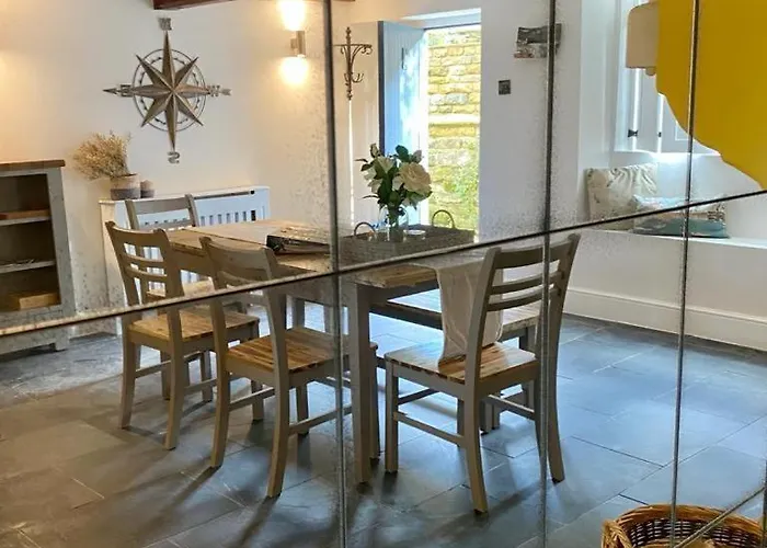 3 Bed In Scarborough Oc-sa004 *