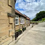 3 Bed In Scarborough Oc-sa004 Ravenscar