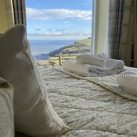 3 Bed In Scarborough Oc-sa004 *